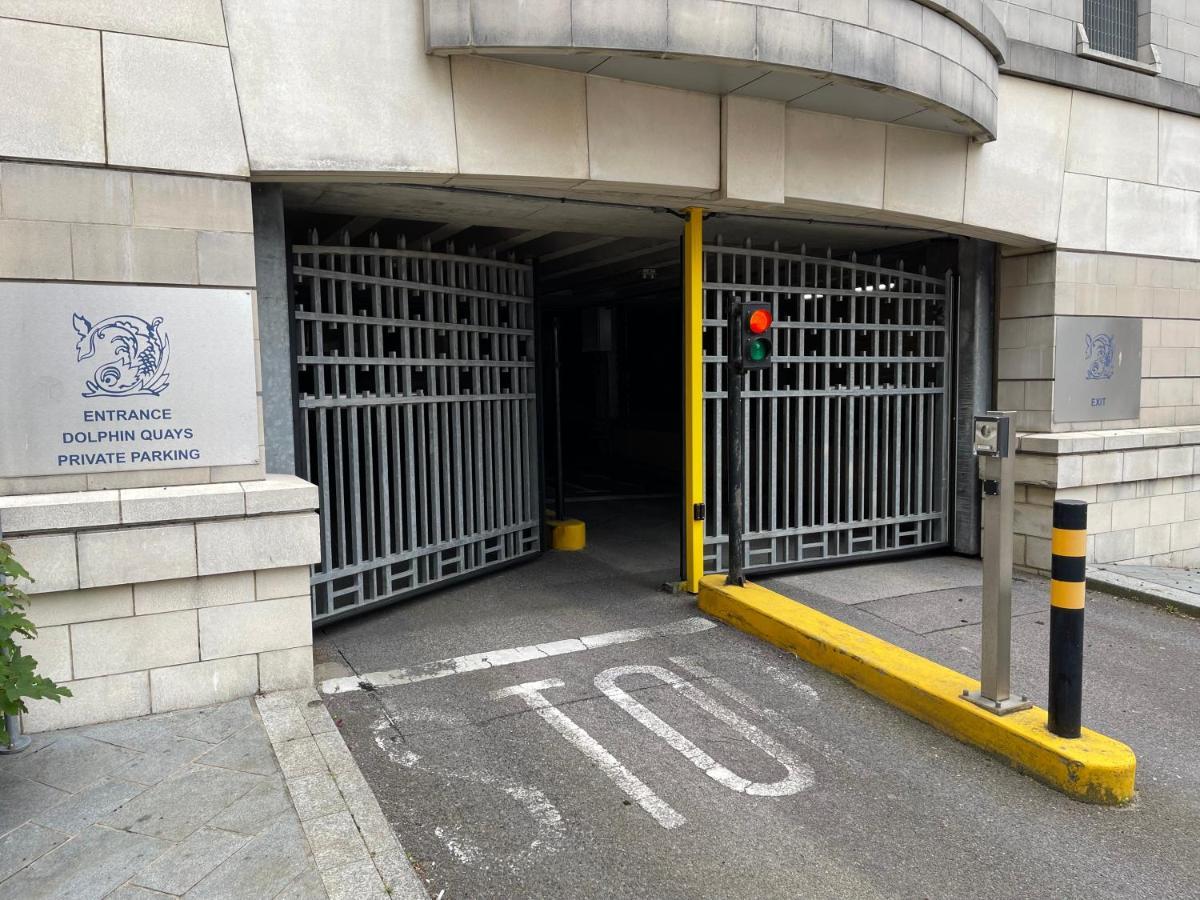 Quay & Sea View Spacious Modern Secure Parking Appartamento